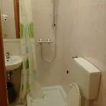 Merulana Star בית הארחה 3*