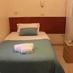 Merulana Star בית הארחה רומא